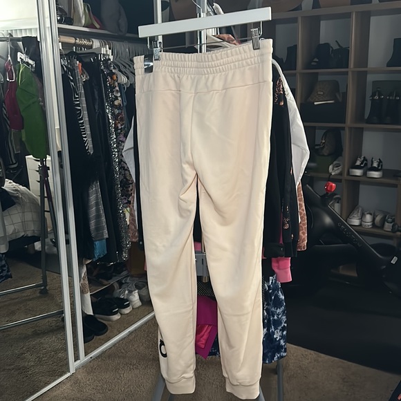 Adidas joggers in cream - Picture 3 of 5